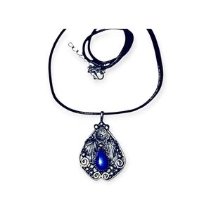 Vintage Navajo D. Skeets Solid Sterling Silver and Blue Lapis Pendant Necklace